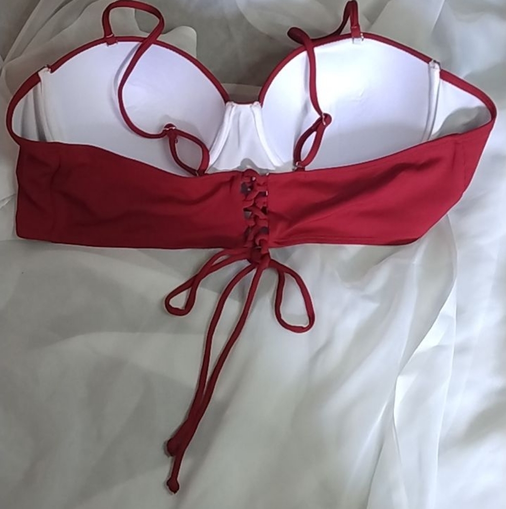 Red Ribbed Bikini Top - Picture 4 of 9